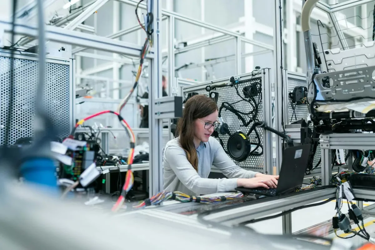 The Manufacturing Business Due Diligence Checklist (2026)